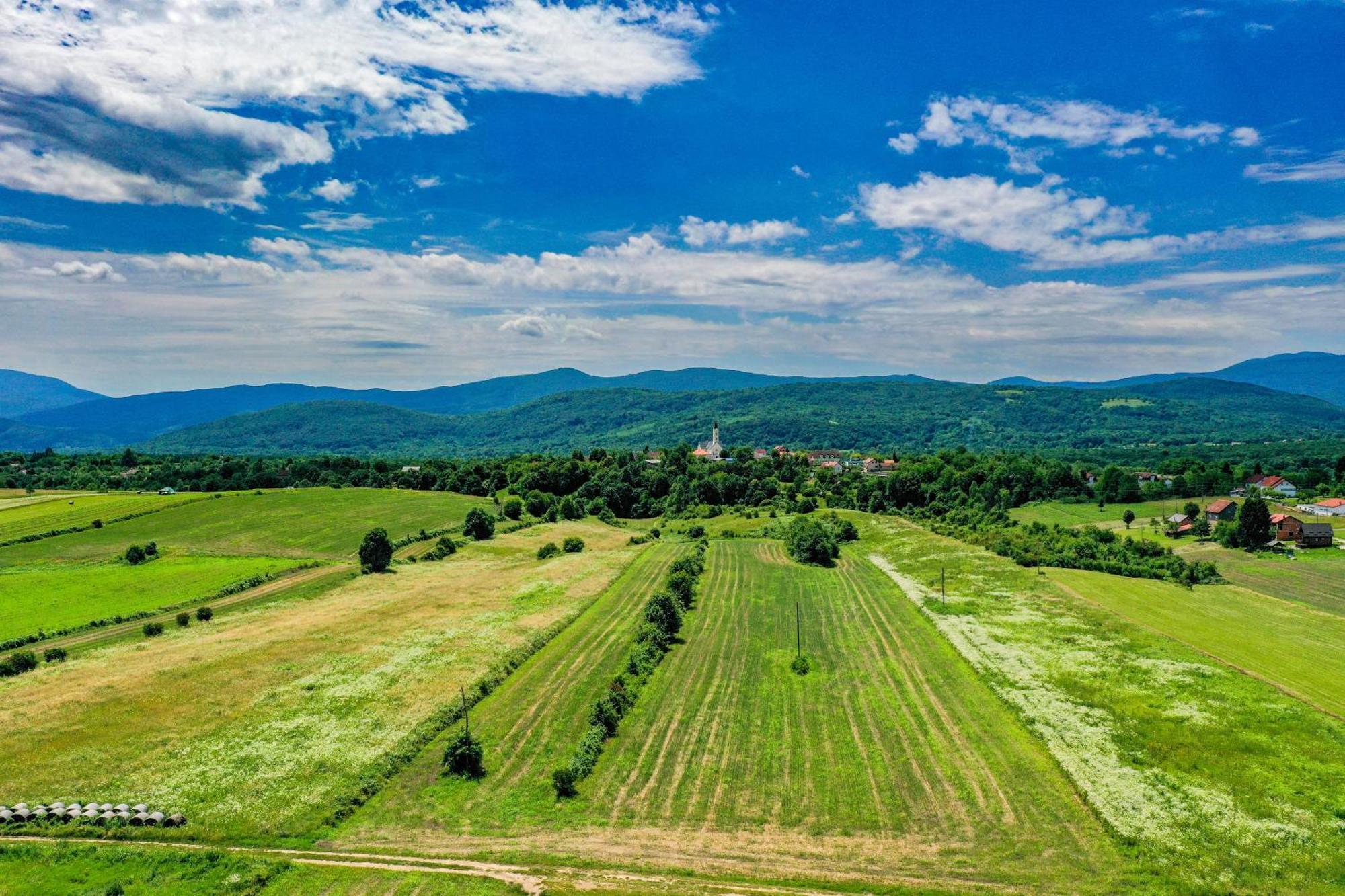 Accommodation "Old Town Dreznik" Rakovica Exterior foto